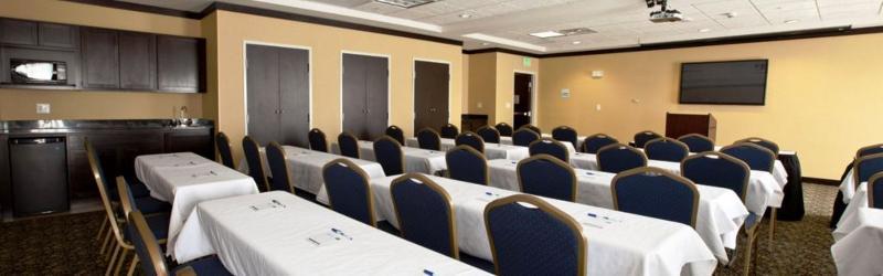 Holiday Inn Express And Suites Detroit North-Troy By Ihg Exterior photo