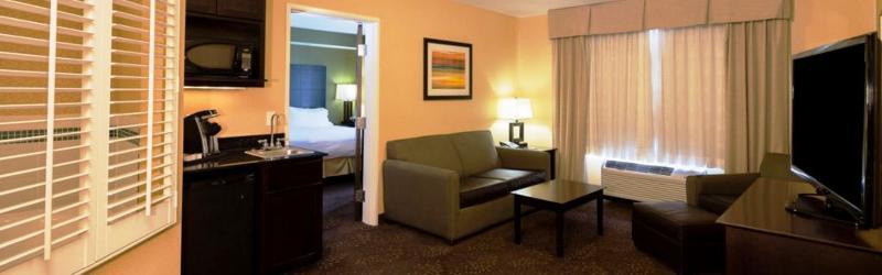 Holiday Inn Express And Suites Detroit North-Troy By Ihg Exterior photo